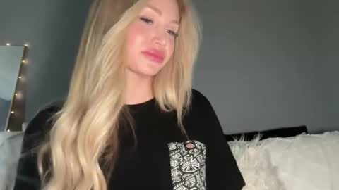 Stella Bella online show from 3, 3, 2025