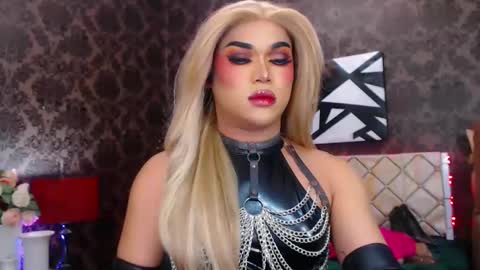 CALL ME STELLA online show from 11, 3, 2025