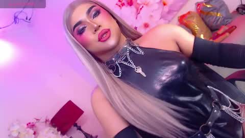 Snapshot of stellagrayts chatting on 28, 4, 2026 CALL ME STELLA online show from 28, 4, 2026