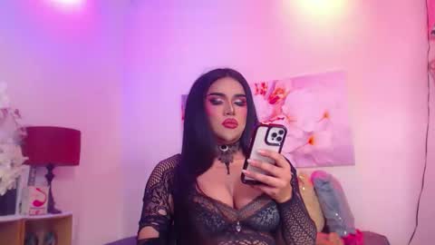 Snapshot of stellagrayts chatting on 28, 5, 2026 CALL ME STELLA online show from 28, 5, 2026