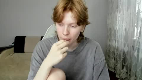 Snapshot of stellaswen chatting on 10, 7, 2026 S T E L L A online show from 10, 7, 2026