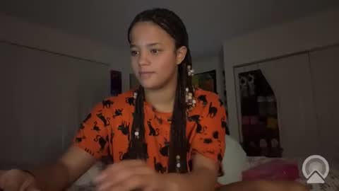 stells online show from 12, 11, 2025