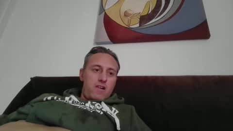 Snapshot of sten015 chatting on 4, 12, 2025 sten015 online show from 4, 12, 2025