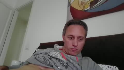 Snapshot of sten015 chatting on 18, 3, 2026 sten015 online show from 18, 3, 2026