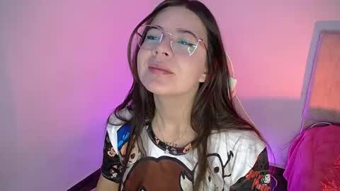 Snapshot of stepha_sweet chatting on 17, 9, 2025 Emma online show from 17, 9, 2025