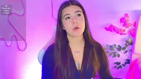 Snapshot of stepha_sweet chatting on 9, 5, 2026 Emma online show from 9, 5, 2026