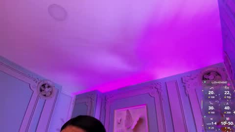         online show from 9, 11, 2025