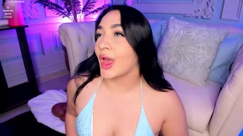 Snapshot of stephania_diamond chatting on 5, 12, 2025 online show from 5, 12, 2025