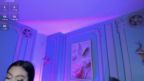 Snapshot of stephania_diamond chatting on 14, 12, 2025 online show from 14, 12, 2025