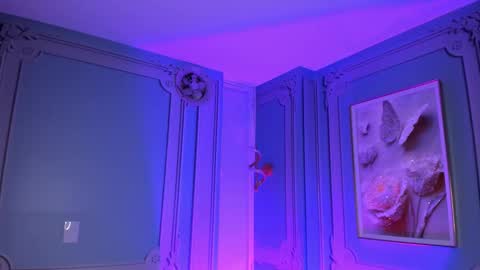 Snapshot of stephania_diamond chatting on 16, 12, 2025 online show from 16, 12, 2025