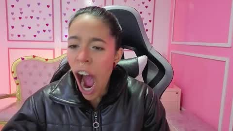 Stephania online show from 26, 9, 2025