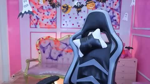 Stephania online show from 29, 10, 2025