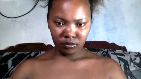 Snapshot of stephanie172 chatting on 12, 11, 2025 stephanie172 online show from 12, 11, 2025