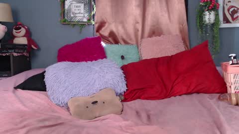    IG  stephani 3333 online show from 8, 12, 2024