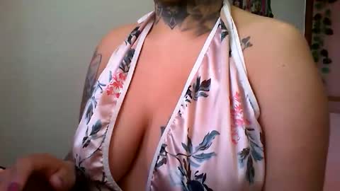 Stephanie hot99  online show from 26, 2, 2025