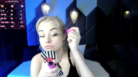 Snapshot of stephanie_sea chatting on 24, 2, 2025 Stephanie Sea online show from 24, 2, 2025