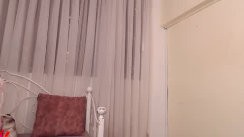 stephany_rodriguez_ online show from 15, 9, 2025