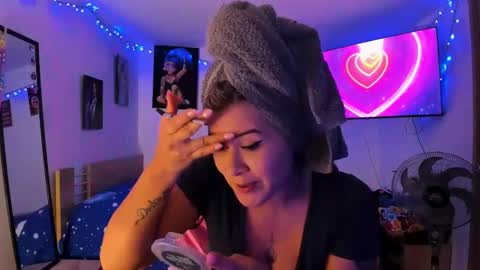 Stephany  independient model  online show from 12, 1, 2025