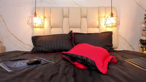 Stefanny online show from 21, 12, 2024