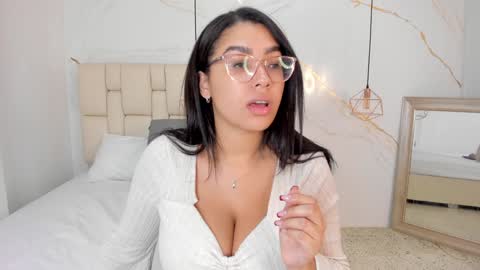 Stefanny online show from 24, 1, 2025