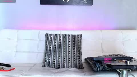 Snapshot of stephenbrown_ chatting on 9, 3, 2025 ................ online show from 9, 3, 2025