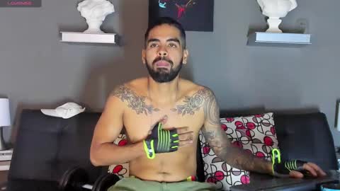 Snapshot of stephenbrown_ chatting on 11, 3, 2025 ................ online show from 11, 3, 2025