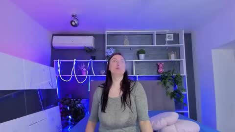 Stephie online show from 27, 4, 2026