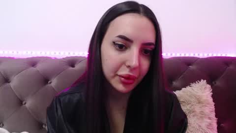 StepMommy19 online show from 18, 2, 2025