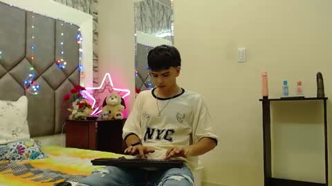 Steve Hotman  online show from 29, 4, 2026