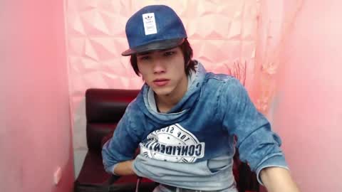 Snapshot of stich_23 chatting on 7, 5, 2026 Stich online show from 7, 5, 2026