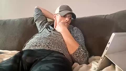 Snapshot of stickymouse45 chatting on 31, 10, 2025 stickymouse45 online show from 31, 10, 2025