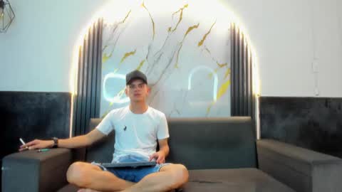 friends online show from 8, 2, 2026