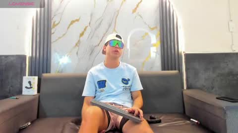 friends online show from 23, 4, 2026