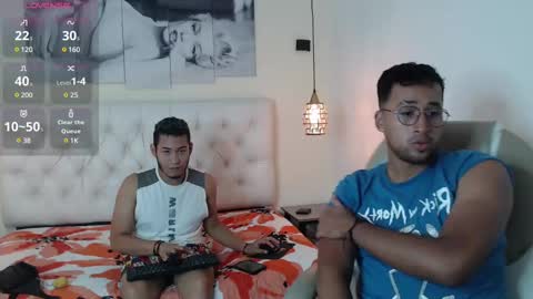 Snapshot of stivxtaczu chatting on 2, 12, 2024 STIV AND TACZU online show from 2, 12, 2024