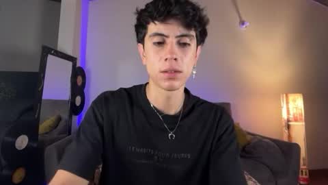 Stolas online show from 12, 3, 2026