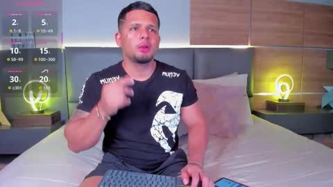 Stone Lee  online show from 29, 9, 2025