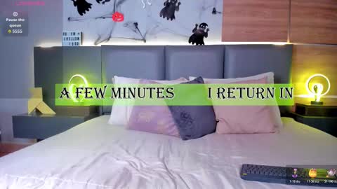 Stone Lee  online show from 24, 10, 2025