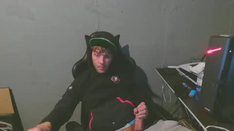 Snapshot of stonedpanda77 chatting on 17, 12, 2024 stonedpanda77 online show from 17, 12, 2024