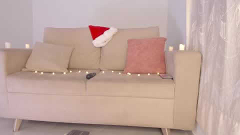 Zoe -INDEPENDENT MODEL online show from 14, 12, 2024