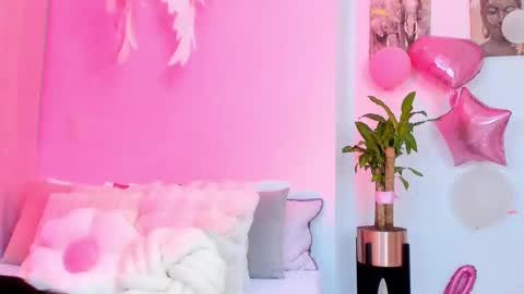 Snapshot of stormirusso chatting on 27, 2, 2025 Mar online show from 27, 2, 2025