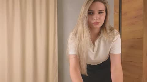 Luna online show from 16, 11, 2025