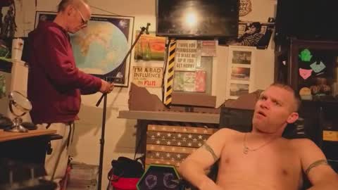 Str8 online show from 14, 11, 2025