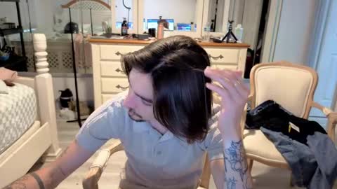 str8whiteboy21 online show from 24, 4, 2026