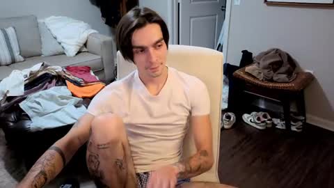 str8whiteboy21 online show from 5, 6, 2026