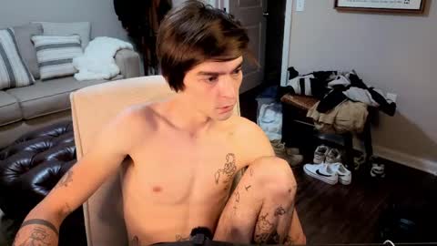 str8whiteboy21 online show from 7, 6, 2026