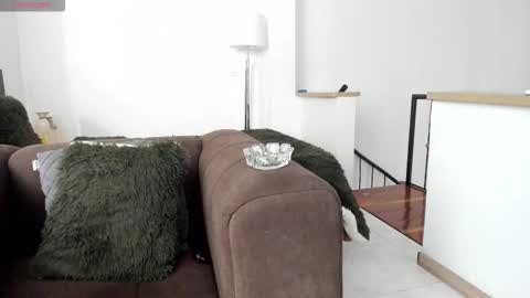 straight__friends online show from 1, 2, 2026