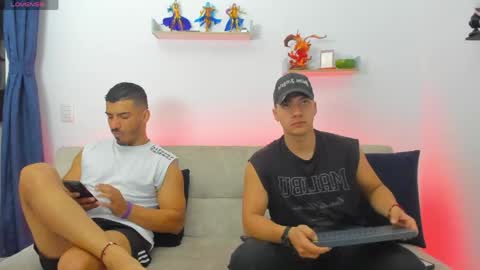 Snapshot of straight__friends chatting on 2, 6, 2026 straight__friends online show from 2, 6, 2026