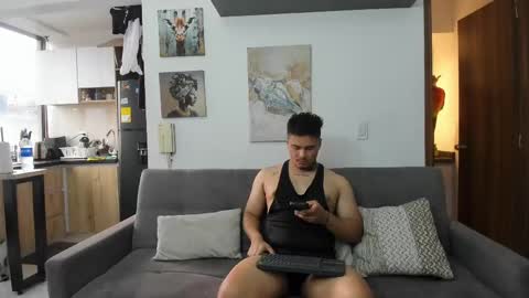 Snapshot of straight__friends chatting on 3, 6, 2026 straight__friends online show from 3, 6, 2026