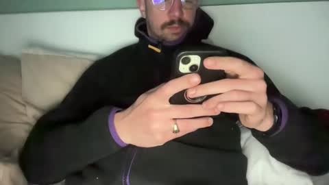 straightfirelotus69420_ online show from 22, 4, 2026