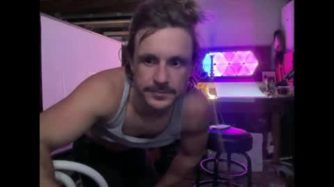 Cowboy Zuhly online show from 25, 4, 2026